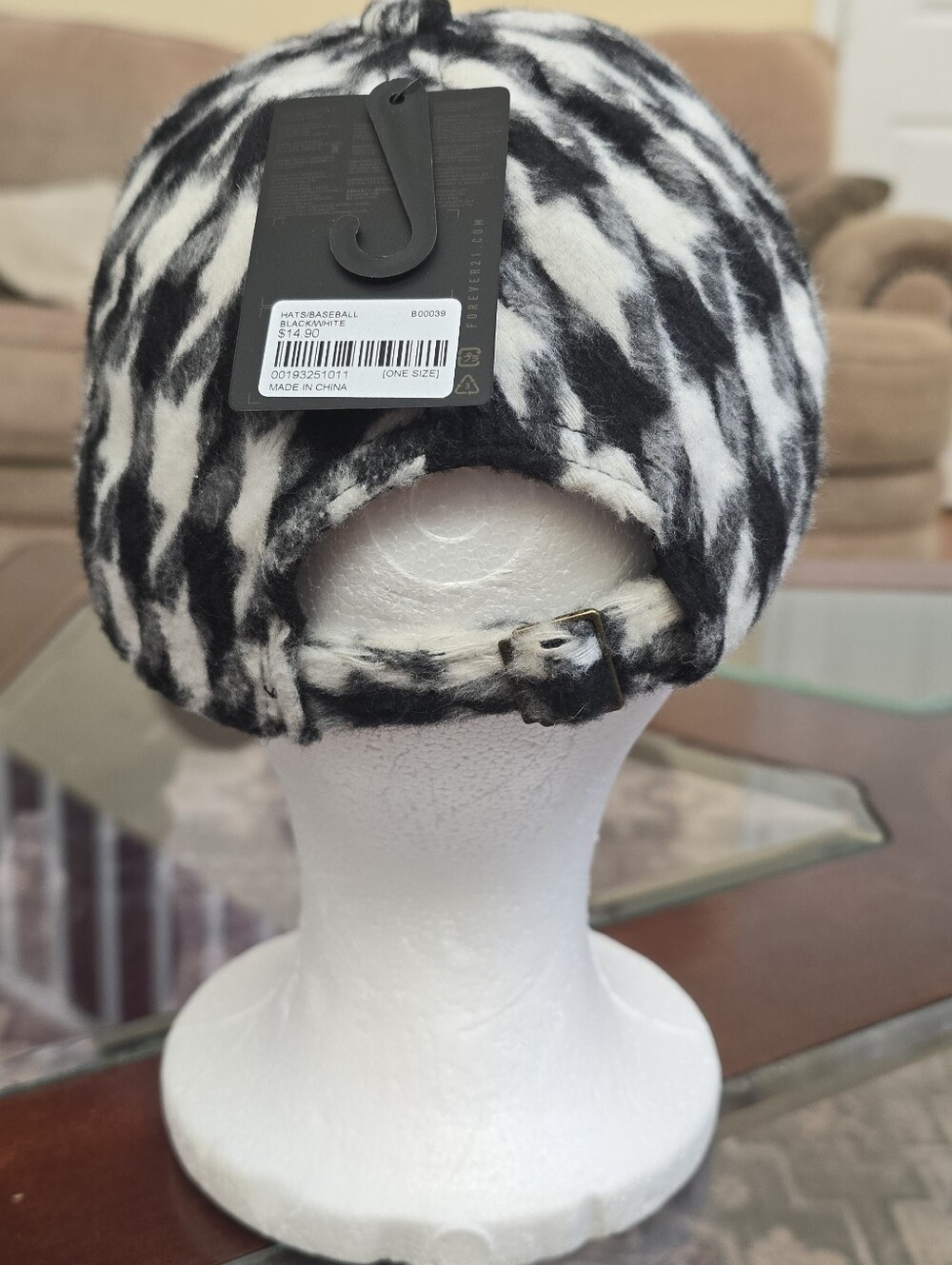 Forever 21 Black & White Houndstooth Baseball Cap - Picture 3 of 8